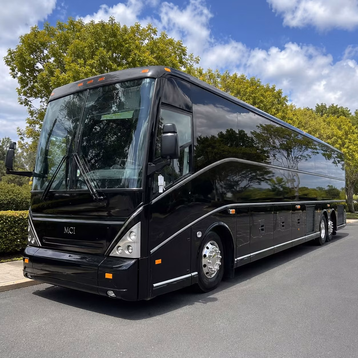 bringing employee commuter shuttles to little rock s biggest business corridors