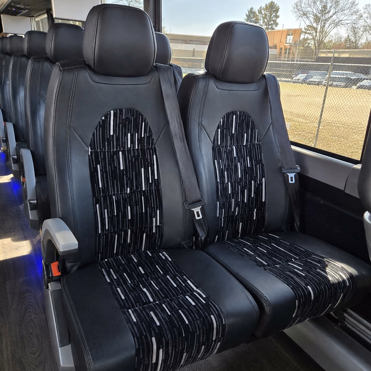 compare little rock bus rentals from a network of companies in minutes