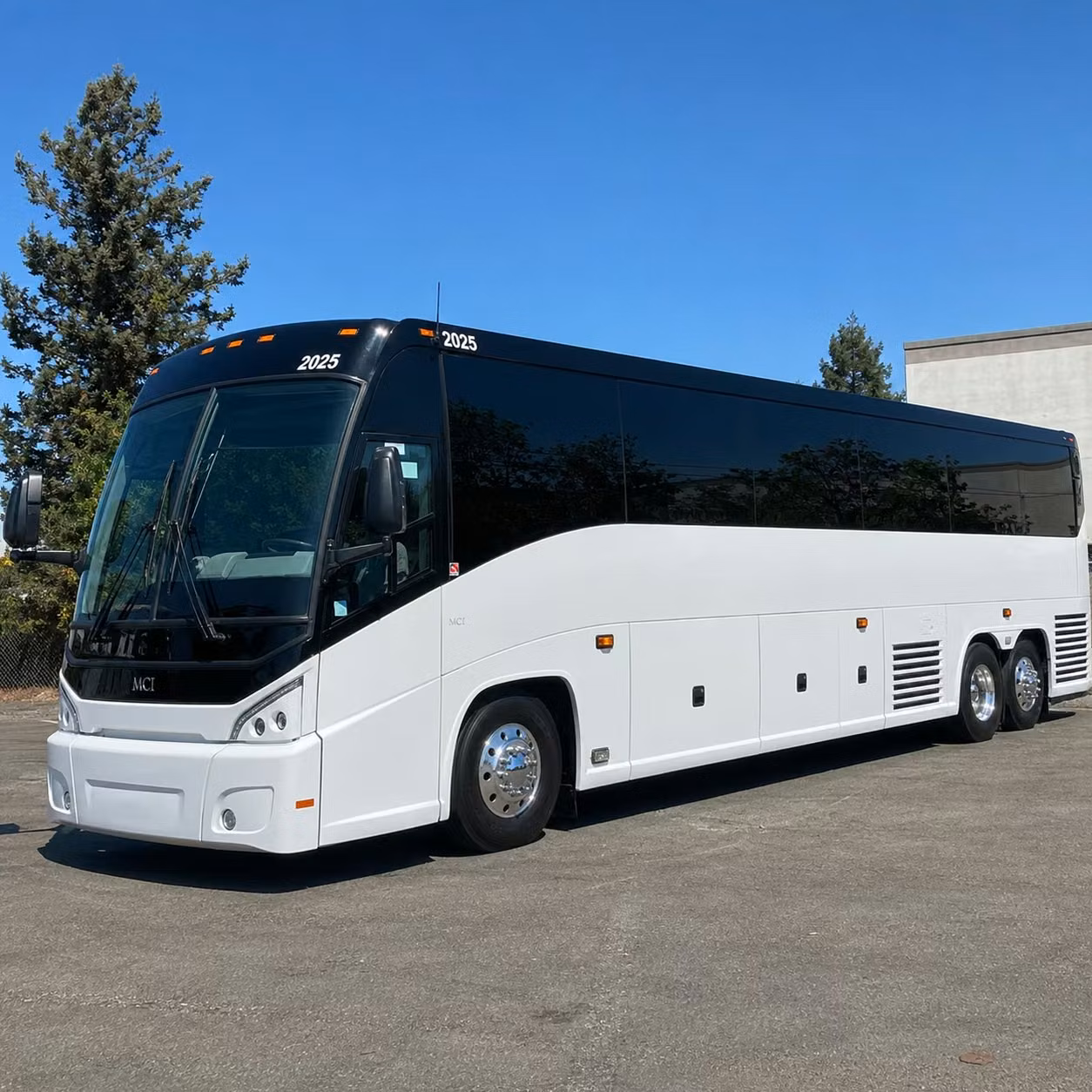 concert bus rentals to simmons bank arena in little rock